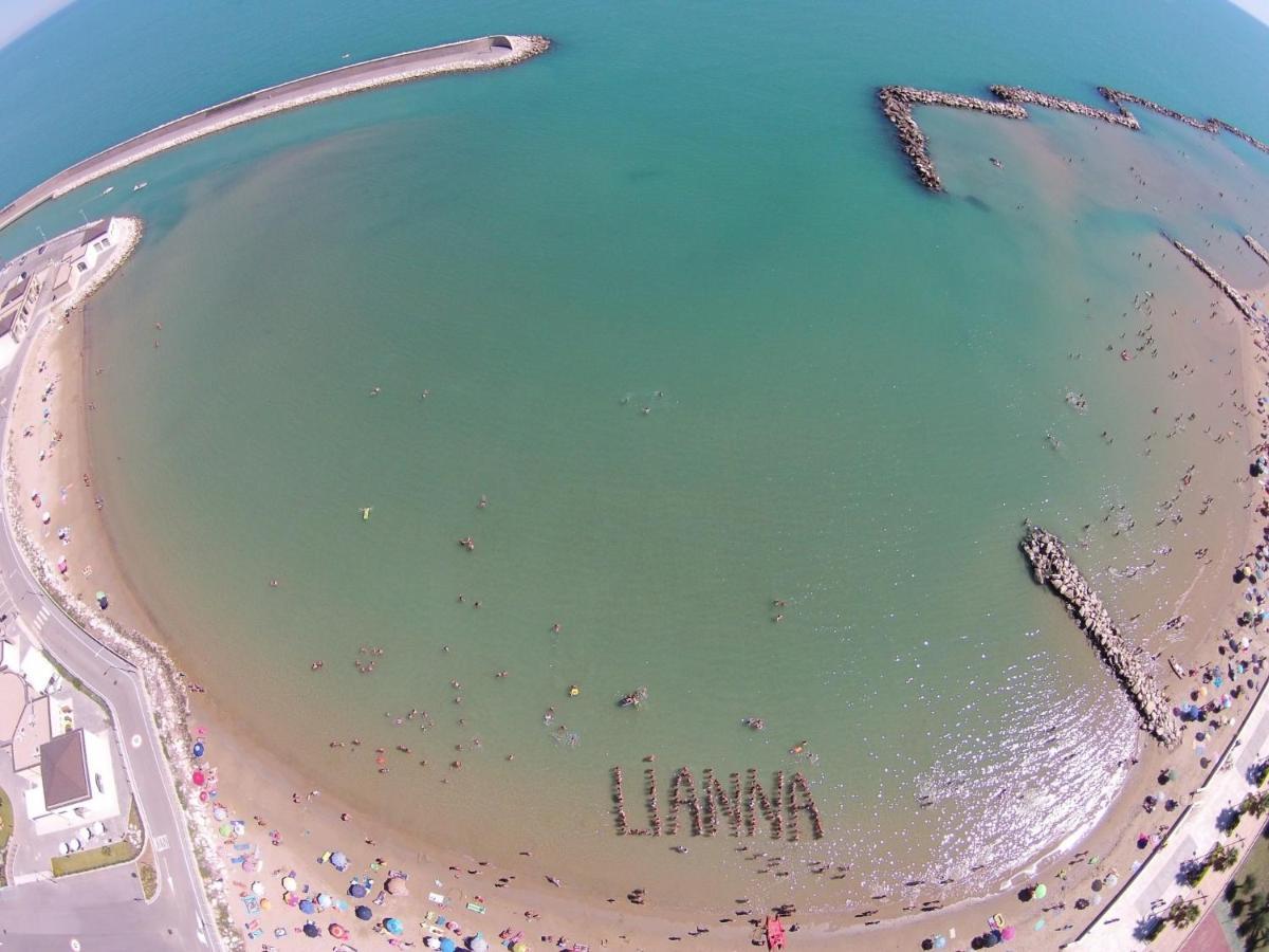 Lianna Beach Resort マリーナ・ディ・モンテネーロ エクステリア 写真